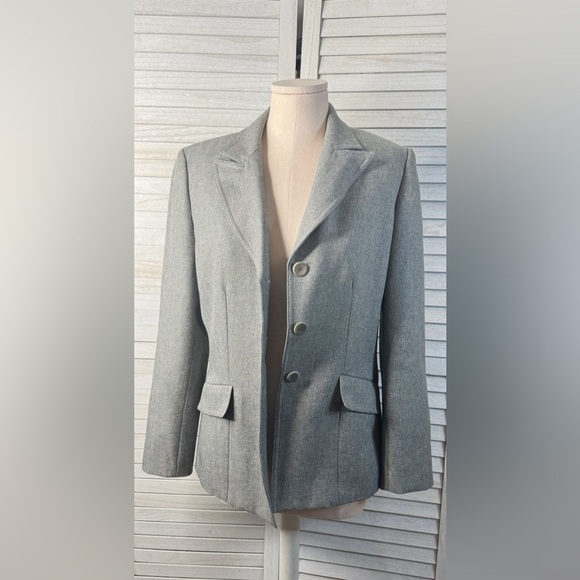 Le Suit Jacket Gray Size 8. Great Condition. Career. Business Casual - Picture 2 of 8